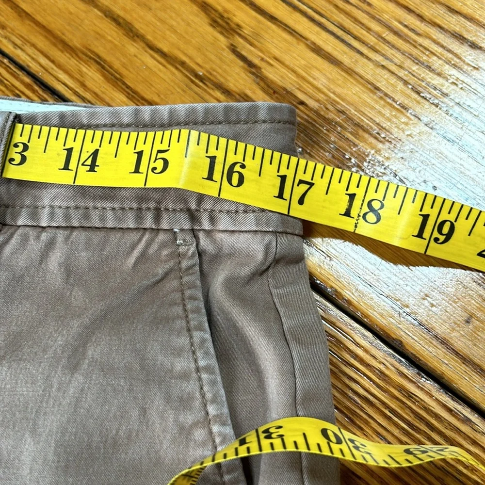 Talbots Bermuda shorts, brown, Size 10. Good condition.